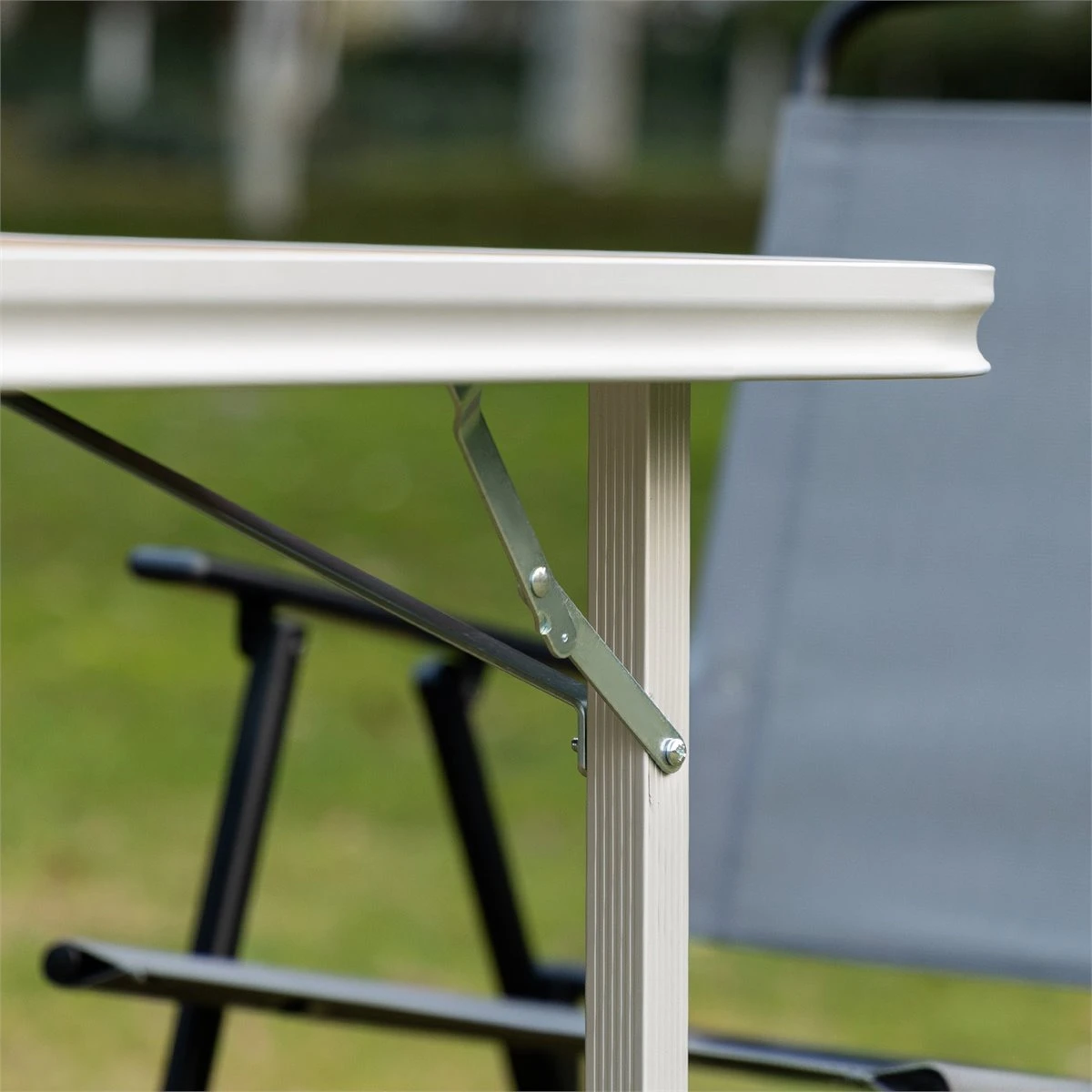 Outsunny Mesa De Camping Plegable Mesa De Picnic Portátil De Aluminio Con Encimera De Madera Y 4 Almohadillas De Pie Multifuncional Para Terraza Jardín Playa 115x85x75 Cm Natural 8 Outsunny Mesa De Camping Plegable Mesa De Picnic Portátil De Aluminio Con Encimera De Madera Y 4 Almohadillas De Pie Multifuncional Para Terraza Jardín Playa 115x85x75 Cm Natural - Imagen 6