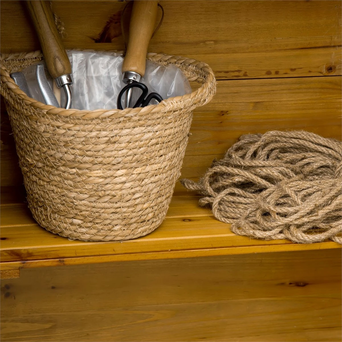 Outsunny Armario De Jardín De Madera 79x49x191,5 Cm 0,28 M² Cobertizo Para Almacenaje De Herramientas Con Techo Asfáltico 3 Estantes Y 2 Puertas Con Cerrojo Para Exterior Terraza Natural 10 Outsunny Armario De Jardín De Madera 79x49x191,5 Cm 0,28 M² Cobertizo Para Almacenaje De Herramientas Con Techo Asfáltico 3 Estantes Y 2 Puertas Con Cerrojo Para Exterior Terraza Natural - Imagen 8