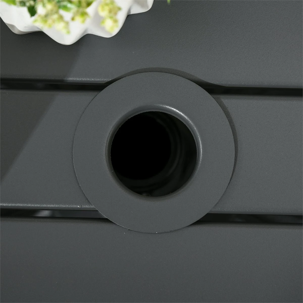 Outsunny Mesa De Jardín Cuadrada Mesa De Centro De Patio Con Orificio Para Sombrillas De Ø45 Mm Mesa Auxiliar Con Marco De Acero 51x51x51 Cm Gris 11 Outsunny Mesa De Jardín Cuadrada Mesa De Centro De Patio Con Orificio Para Sombrillas De Ø45 Mm Mesa Auxiliar Con Marco De Acero 51x51x51 Cm Gris - Imagen 9