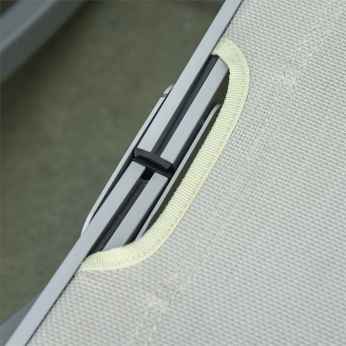 Outsunny 2 Tumbonas Plegables En Forma De S Ergonómica Con Marco De Aluminio Texteline Para Piscina Patio Jardín Terraza 165x61x63 Cm Beige 10 Outsunny 2 Tumbonas Plegables En Forma De S Ergonómica Con Marco De Aluminio Texteline Para Piscina Patio Jardín Terraza 165x61x63 Cm Beige - Imagen 8