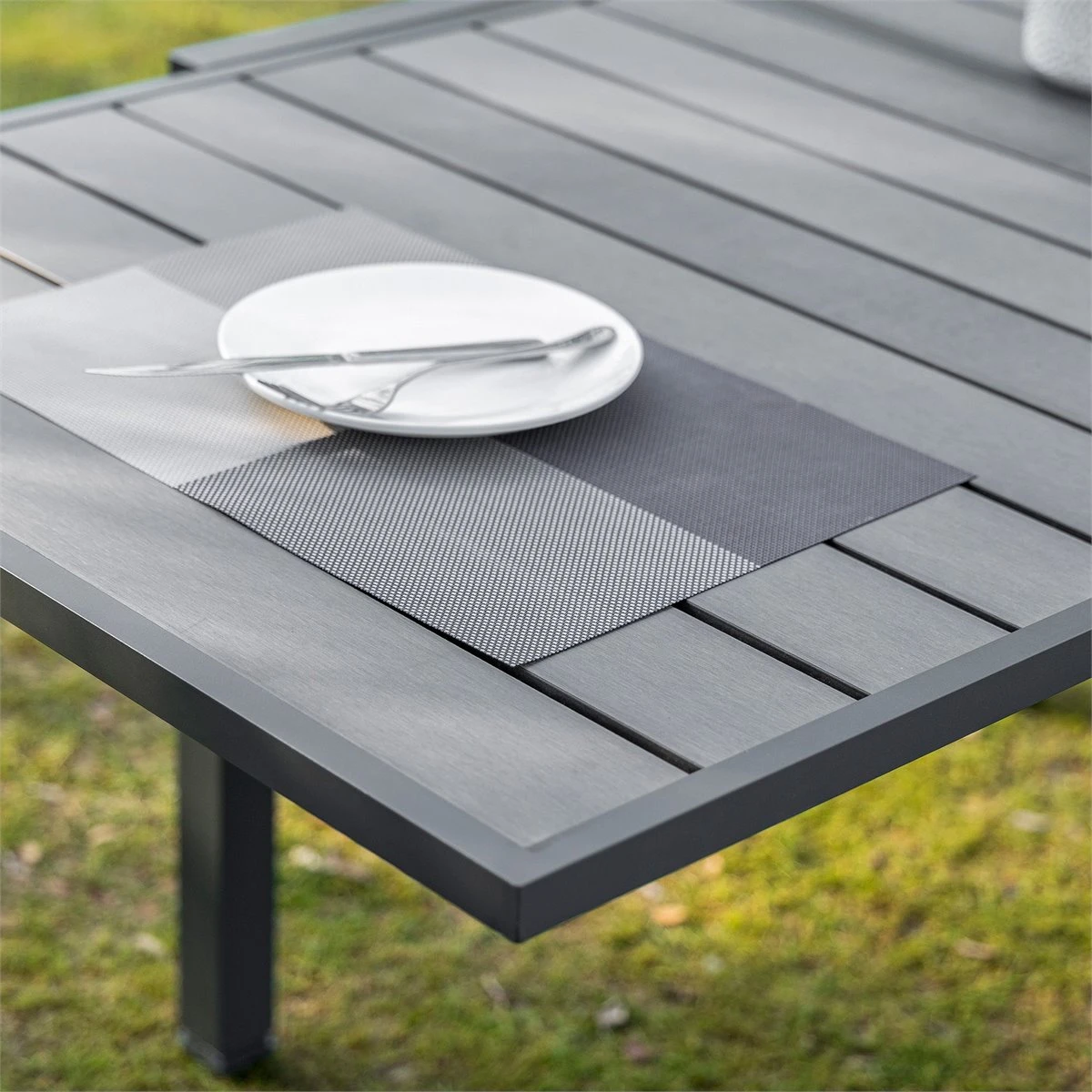 Outsunny Mesa De Jardín Extensible De Aluminio Mesa De Comedor Para Exterior Para 4-6 Personas Carga Max. 70 Kg Para Patio Terraza Balcón 90-180x90x73 Cm Gris 7 Outsunny Mesa De Jardín Extensible De Aluminio Mesa De Comedor Para Exterior Para 4-6 Personas Carga Max. 70 Kg Para Patio Terraza Balcón 90-180x90x73 Cm Gris - Imagen 5